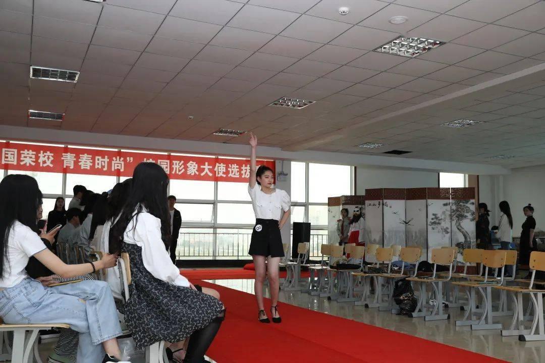 逃离森林小房
